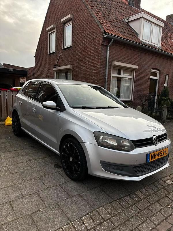 Occasion 2010 VW Polo Hatchback | € 3.500 (Super prijs) - Afbeelding 1/4