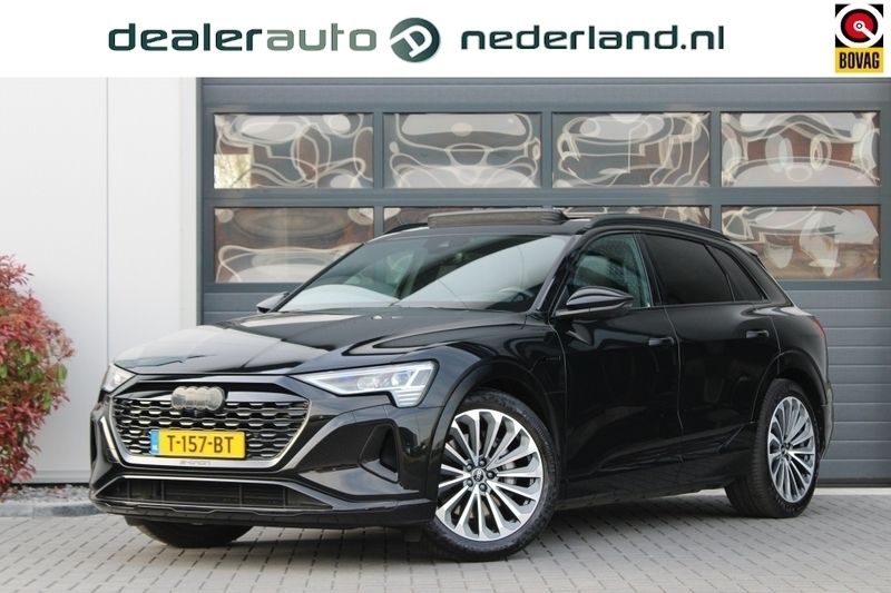 Zwart Gebruikt 2023 Audi Q8 e-tron S-Line SUV | € 63.600 (Iets duurder) - Afbeelding 1/4