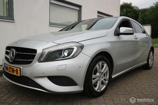 Grijs Gebruikt 2013 Mercedes A180 Ambition Hatchback | € 6.900 (Super prijs) - Afbeelding 1/4