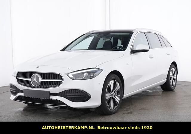 Wit Gebruikt 2025 Mercedes C300 Avantgarde Stationwagen | € 53.950 (Iets duurder) - Afbeelding 1/4