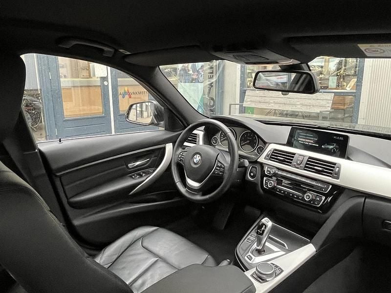 Occasion BMW 330 Executive 252 PK (185 kW) 2017 Zwart Sedan