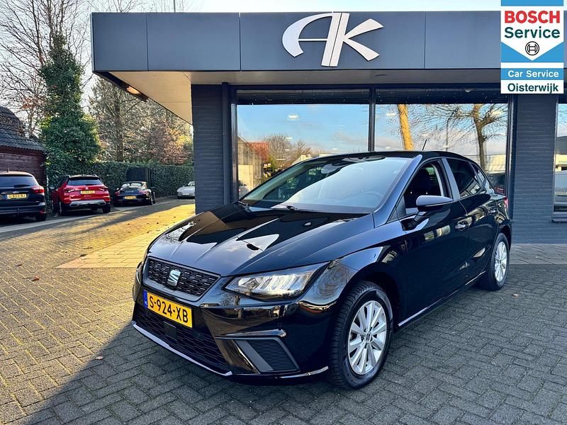 Zwart Occasion 2023 Seat Ibiza Business Hatchback | € 17.480 (Eerlijke prijs) - Afbeelding 1/4