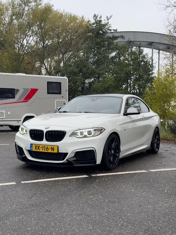 Wit Gebruikt 2015 BMW M235 Executive Coupé | € 23.995 (Goede deal) - Afbeelding 1/4