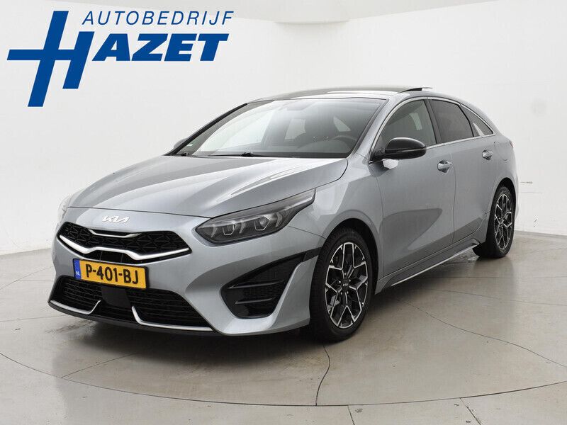 Grijs, metallic lak Gebruikt 2022 Kia ProCeed GT-Line Hatchback | € 26.950 (Eerlijke prijs) - Afbeelding 1/4