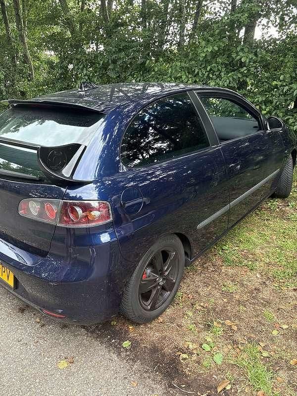 Blauw Gebruikt 2008 Seat Ibiza Sport Hatchback | € 2.800 (Eerlijke prijs) - Afbeelding 1/4