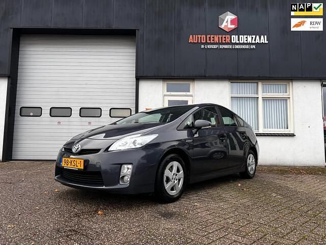 Grijs Gebruikt 2010 Toyota Prius Comfort Hatchback | € 8.999 (Eerlijke prijs) - Afbeelding 1/4