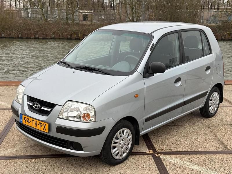Blauw Occasion 2007 Hyundai Atos Active Hatchback | € 1.495 (Eerlijke prijs) - Afbeelding 1/4