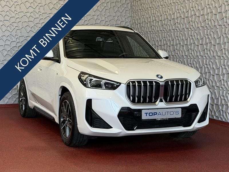 Wit Occasion 2025 BMW X1 Shadowline SUV | € 46.440 (Goede deal) - Afbeelding 1/1