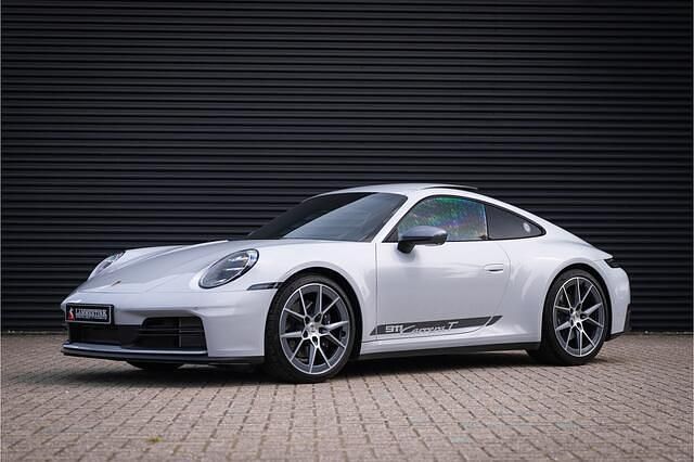 Grijs Gebruikt 2025 Porsche 911 Carrera Coupé | € 195.000 (Iets duurder) - Afbeelding 1/4