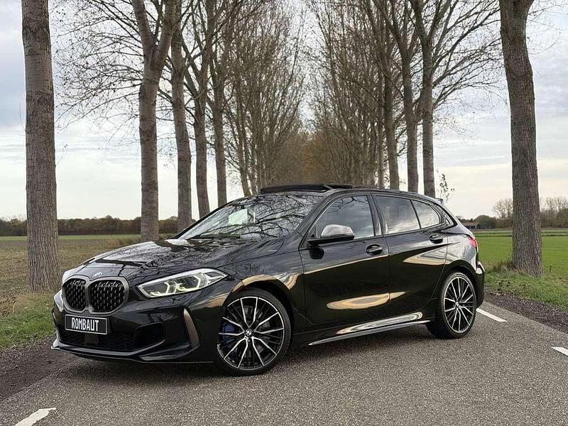 Gebruikt 2020 BMW M135 Hatchback | € 31.450 (Eerlijke prijs) - Afbeelding 1/4