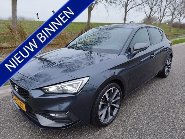 Occasion Seat Leon FR 150 PK (110 kW) 2021 Grijs Hatchback