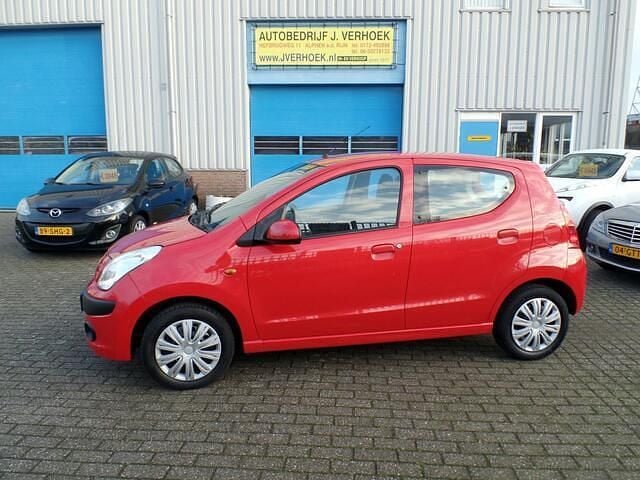 Rood Occasion 2009 Nissan Pixo Visia Hatchback | € 2.945 (Eerlijke prijs) - Afbeelding 1/4