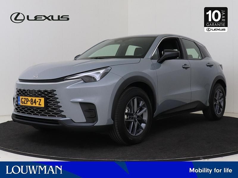 Grijs Gebruikt 2025 Lexus LBX SUV | € 36.950 (Eerlijke prijs) - Afbeelding 1/3