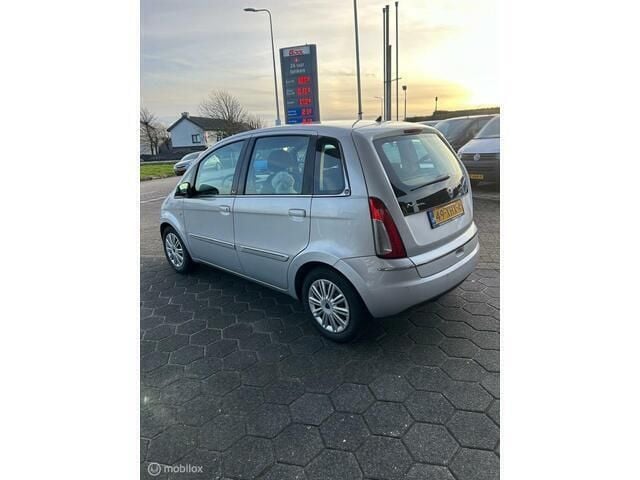 Occasion Lancia Musa S 95 PK (69 kW) 2012 Grijs MPV