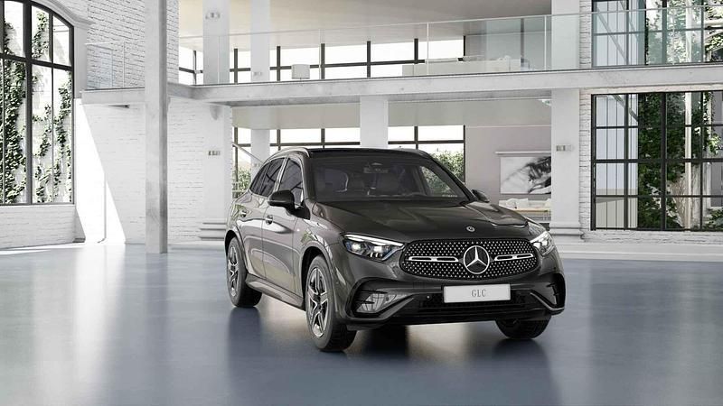 Grijs Nieuw 2025 Mercedes GLC400d Sport Edition | € 79.818 - Afbeelding 1/4