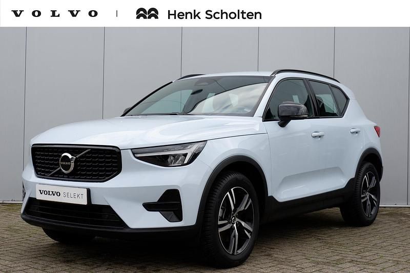 Blauw Occasion 2024 Volvo XC40 Plus SUV | € 41.950 (Eerlijke prijs) - Afbeelding 1/4