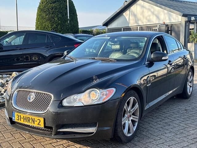 Zwart Occasion 2009 Jaguar XF Sedan | € 3.950 (Super prijs) - Afbeelding 1/4