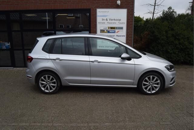 Occasion VW Golf Sportsvan Comfortline 112 PK (82 kW) 2018 Grijs MPV