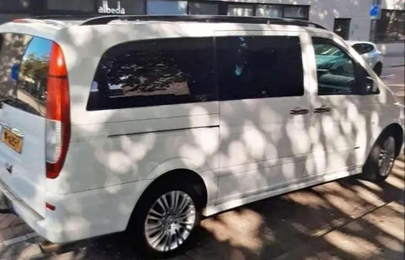 Wit Gebruikt 2013 Mercedes Vito MPV | € 4.000 (Super prijs) - Afbeelding 1/4