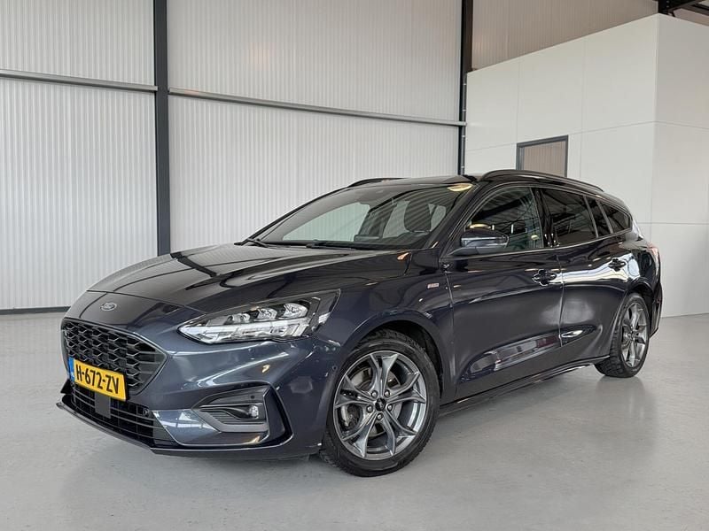 Blauw Occasion 2020 Ford Focus Business Edition Stationwagen | € 15.950 (Iets duurder) - Afbeelding 1/4
