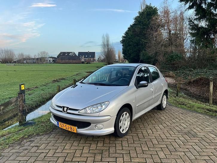 Occasion Peugeot 206 74 PK (54 kW) 2006