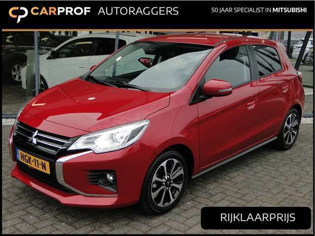 Rood Gebruikt 2023 Mitsubishi Space Star Instyle Sedan | € 19.395 (Eerlijke prijs) - Afbeelding 1/4