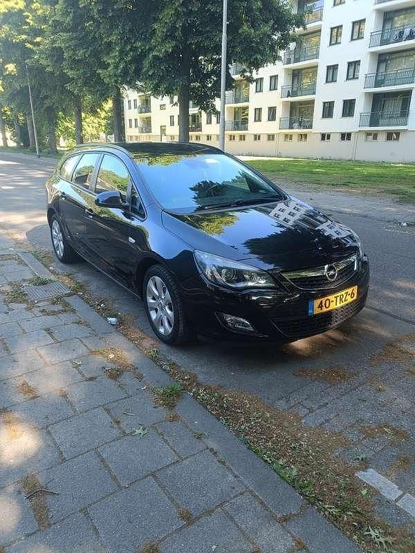 Gebruikt 2012 Opel Astra Stationwagen | € 5.200 (Super prijs) - Afbeelding 1/4