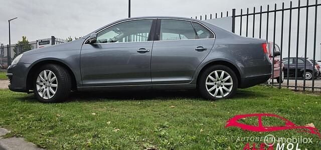 Grijs Gebruikt 2007 VW Jetta Comfortline Sedan | € 2.450 (Eerlijke prijs) - Afbeelding 1/4