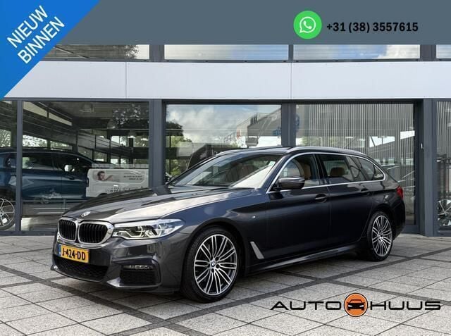 Grijs Gebruikt 2020 BMW 520 M Sport Stationwagen | € 28.850 (Eerlijke prijs) - Afbeelding 1/4