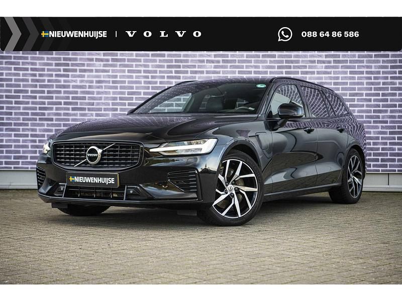 Zwart Gebruikt 2021 Volvo V60 R-Design Stationwagen | € 33.899 (Duur) - Afbeelding 1/4