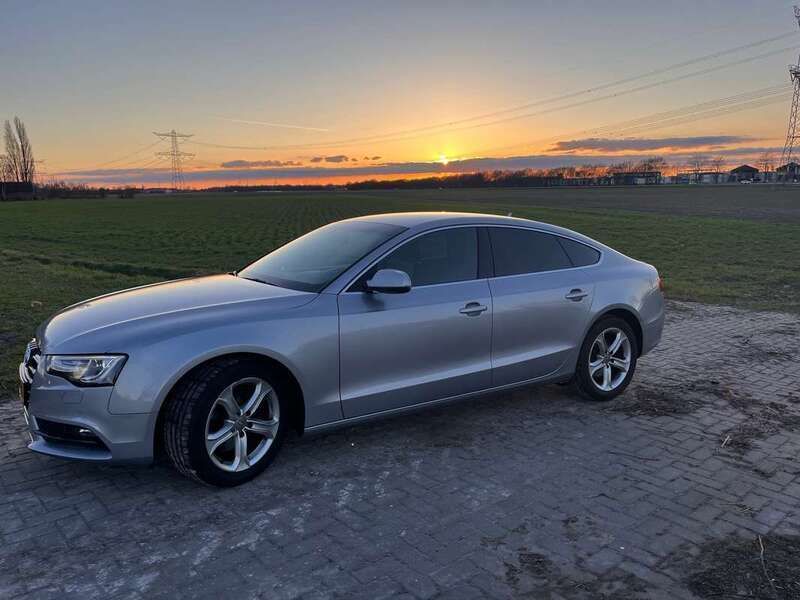 Zilver Gebruikt 2016 Audi A5 Sport Coupé | € 14.100 (Goede deal) - Afbeelding 1/4