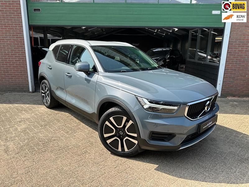 Grijs Gebruikt 2020 Volvo XC40 R-Design SUV | € 24.995 (Super prijs) - Afbeelding 1/4