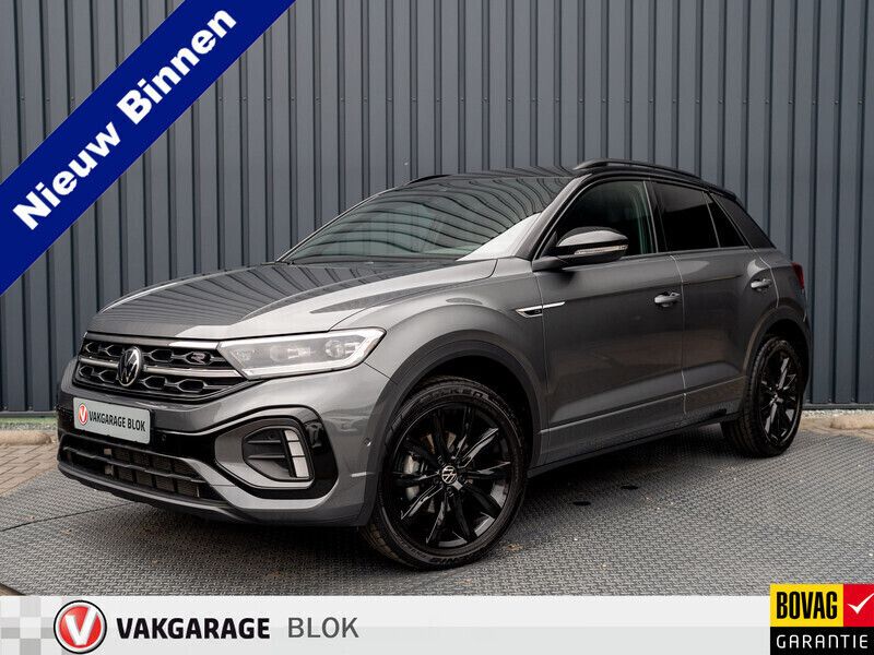 Grijs, metallic lak Gebruikt 2024 VW T-Roc Business SUV | € 36.950 (Iets duurder) - Afbeelding 1/4