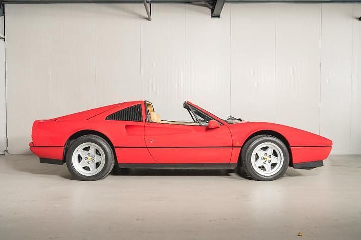 Occasion Ferrari 328 271 PK (199 kW) 1985