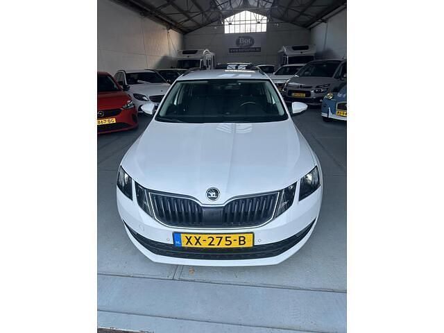 Occasion Skoda Octavia Business Line 116 PK (85 kW) 2019 Wit Stationwagen