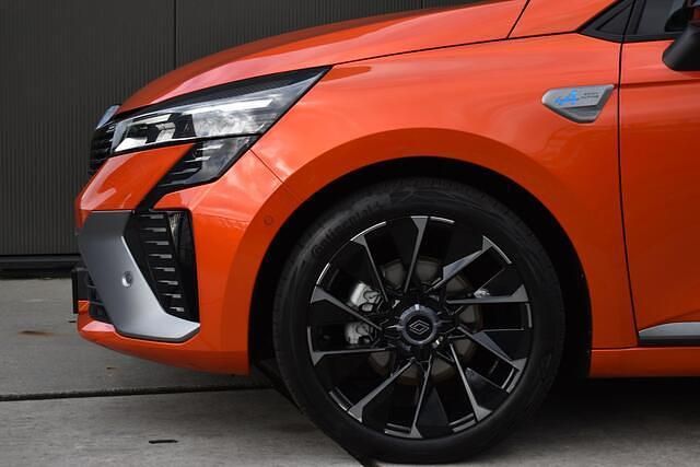 Occasion Renault Clio V Esprit Alpine 143 PK (105 kW) 2025 Oranje Hatchback