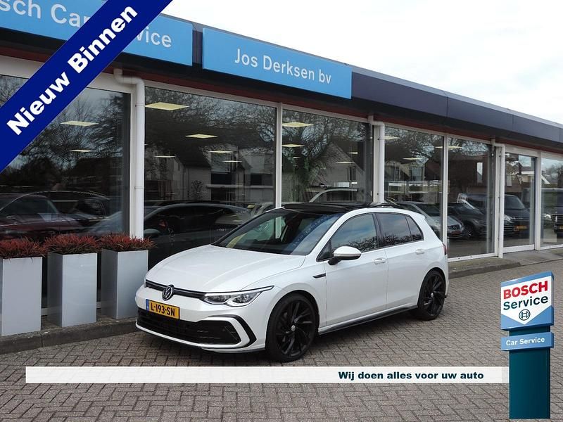 Wit Occasion 2020 VW Golf VIII R-line Hatchback | € 26.980 (Iets duurder) - Afbeelding 1/4