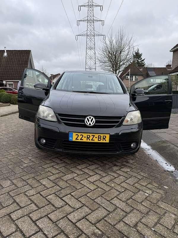 Zwart Gebruikt 2005 VW Golf Plus Comfortline MPV | € 3.500 (Eerlijke prijs) - Afbeelding 1/4