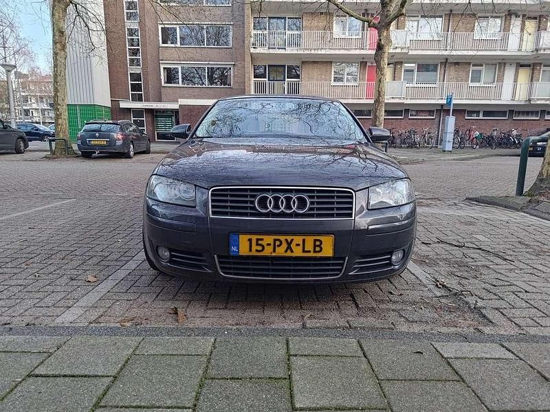 Grijs Occasion 2003 Audi A3 Attraction Sedan | € 4.999 (Eerlijke prijs) - Afbeelding 1/4
