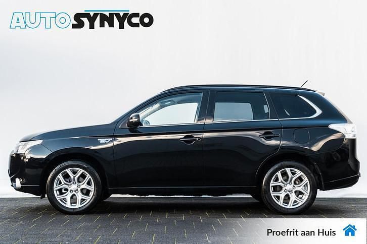 Occasion Mitsubishi Outlander Edition 203 PK (149 kW) 2014 Zwart SUV