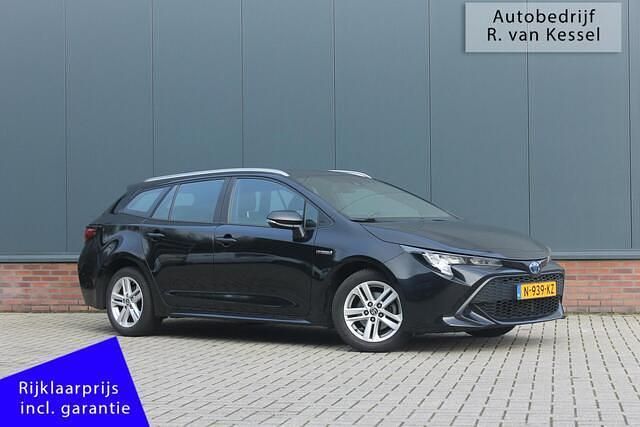 Zwart Occasion 2021 Toyota Corolla Active Stationwagen | € 20.990 (Goede deal) - Afbeelding 1/4