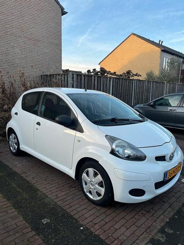 Occasion Toyota Aygo 68 PK (50 kW) 2010 Hatchback