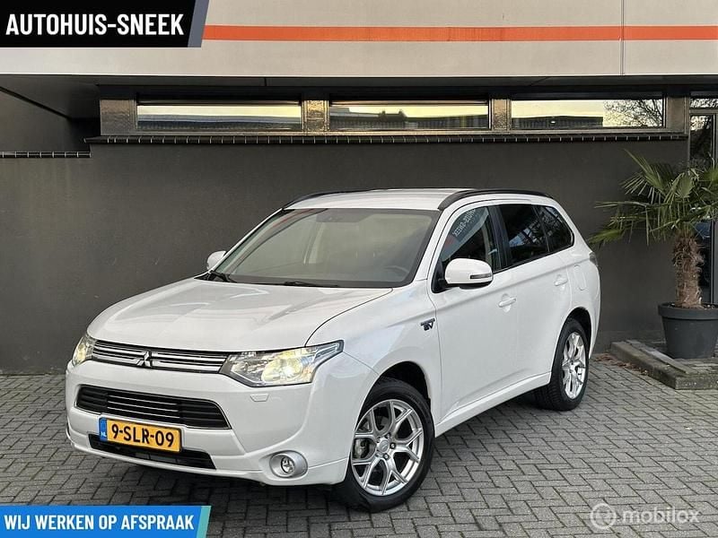 Wit Gebruikt 2013 Mitsubishi Outlander P-HEV Intense+ SUV | € 9.950 (Goede deal) - Afbeelding 1/4