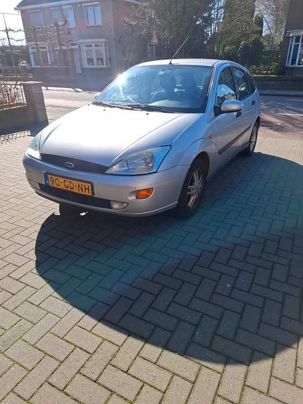 Occasion Ford Focus 100 PK (73 kW) 2000