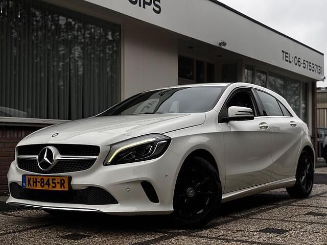 Wit Gebruikt 2015 Mercedes A180 Ambition Hatchback | € 11.500 (Eerlijke prijs) - Afbeelding 1/4
