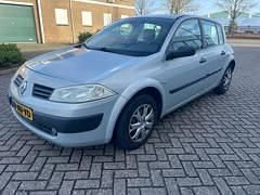 Occasion 2003 Renault Mégane II | € 1.750 (Eerlijke prijs) - Afbeelding 1/4