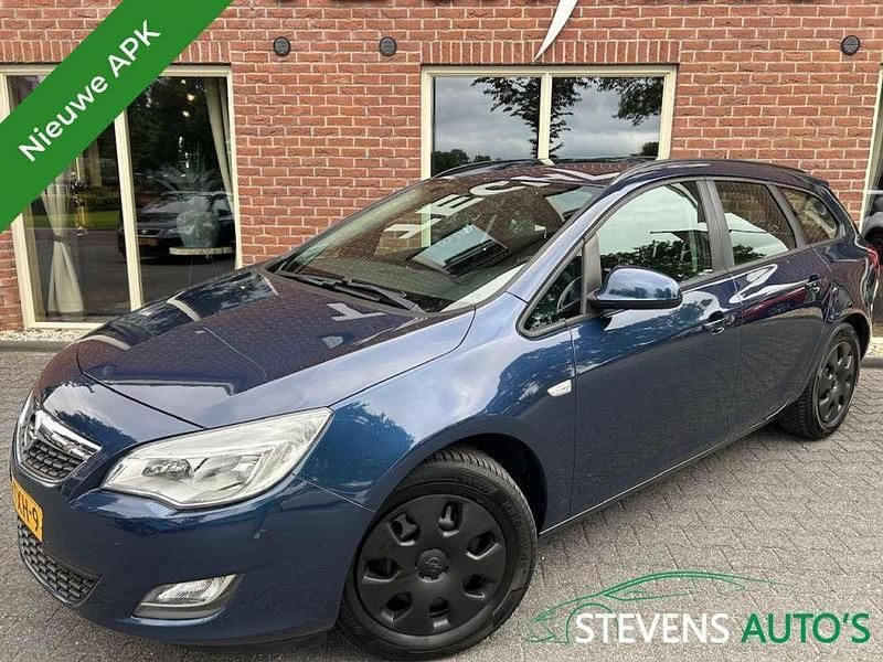 Blauw Gebruikt 2012 Opel Astra Stationwagen | € 3.899 (Goede deal) - Afbeelding 1/4