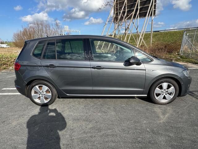 Occasion VW Golf Sportsvan Comfortline 116 PK (85 kW) 2017 Grijs MPV