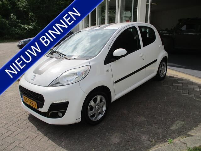 Wit Gebruikt 2012 Peugeot 107 Active Hatchback | € 2.960 (Eerlijke prijs) - Afbeelding 1/4