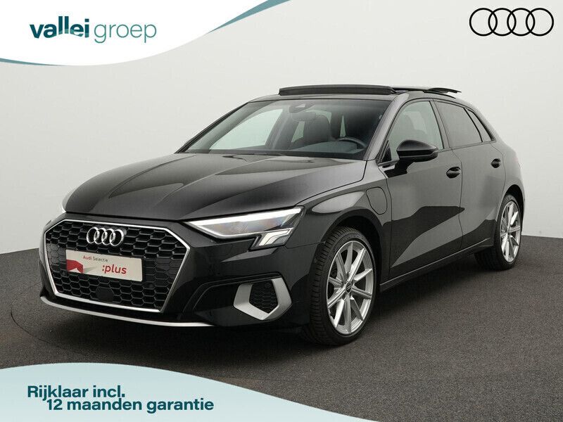 Zwart Gebruikt 2021 Audi A3 Sportback e-tron Sedan | € 30.900 (Eerlijke prijs) - Afbeelding 1/4